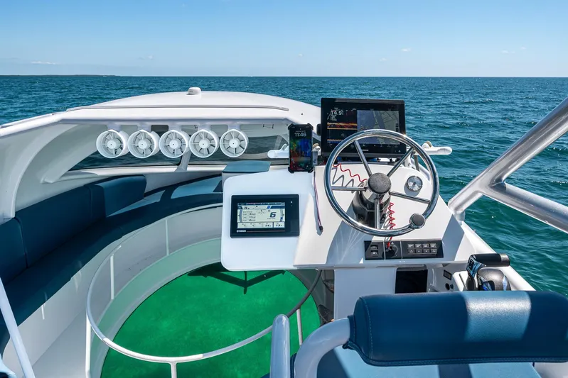  Yacht Photos Pics 2018 Paritetboat Glass Bottom Boat LOOKER 370