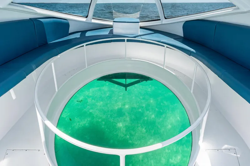  Yacht Photos Pics 2018 Paritetboat Glass Bottom Boat LOOKER 370