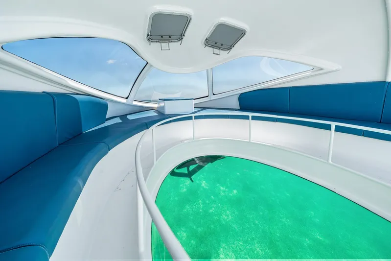  Yacht Photos Pics 2018 Paritetboat Glass Bottom Boat LOOKER 370