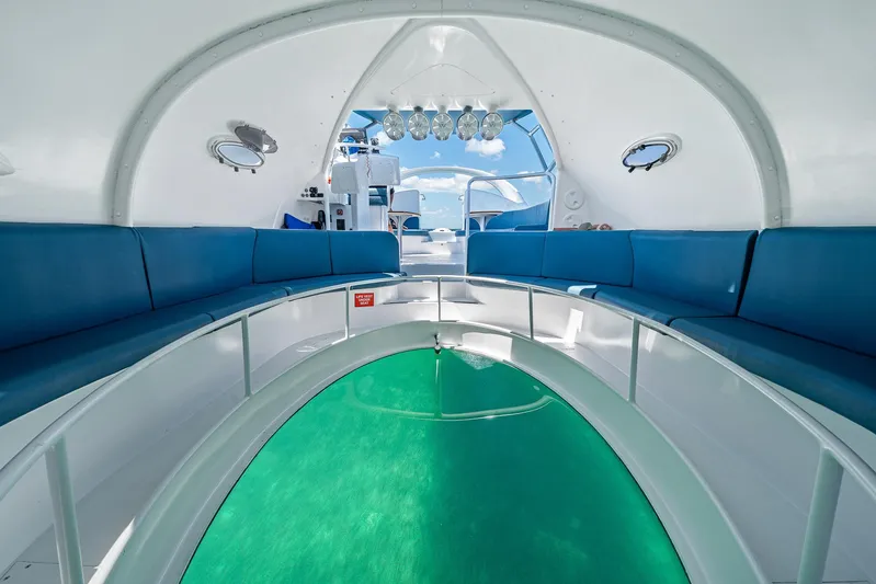  Yacht Photos Pics 2018 Paritetboat Glass Bottom Boat LOOKER 370