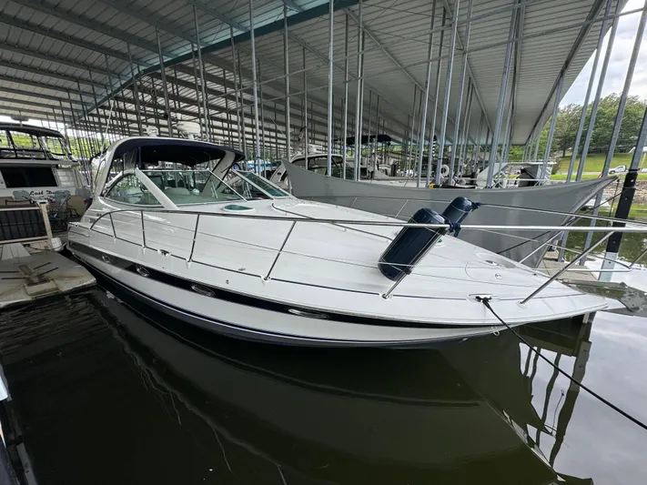 Wade Waves Yacht Photos Pics 