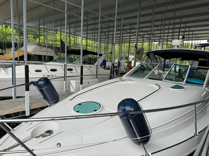 Wade Waves Yacht Photos Pics 