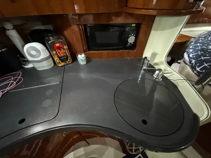 Wade Waves Yacht Photos Pics 