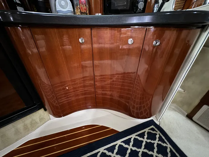 Wade Waves Yacht Photos Pics 