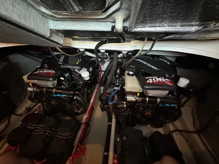 Wade Waves Yacht Photos Pics 