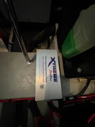 Wade Waves Yacht Photos Pics 