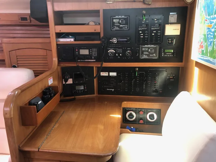 Snug Harbor Yacht Photos Pics Inline Nav Station