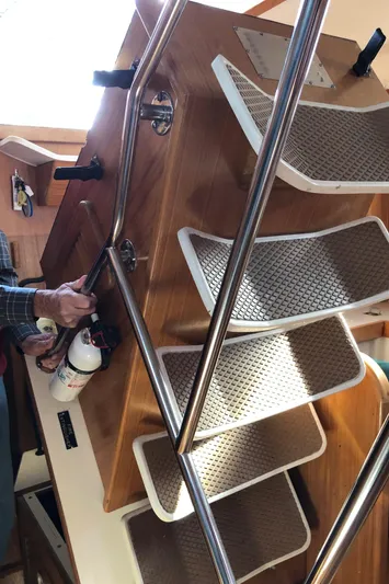Snug Harbor Yacht Photos Pics Companionway folds fwd for engine access