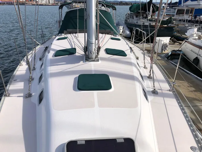 Snug Harbor Yacht Photos Pics Deck