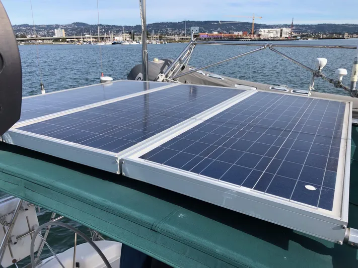 Snug Harbor Yacht Photos Pics Solar on Bimini