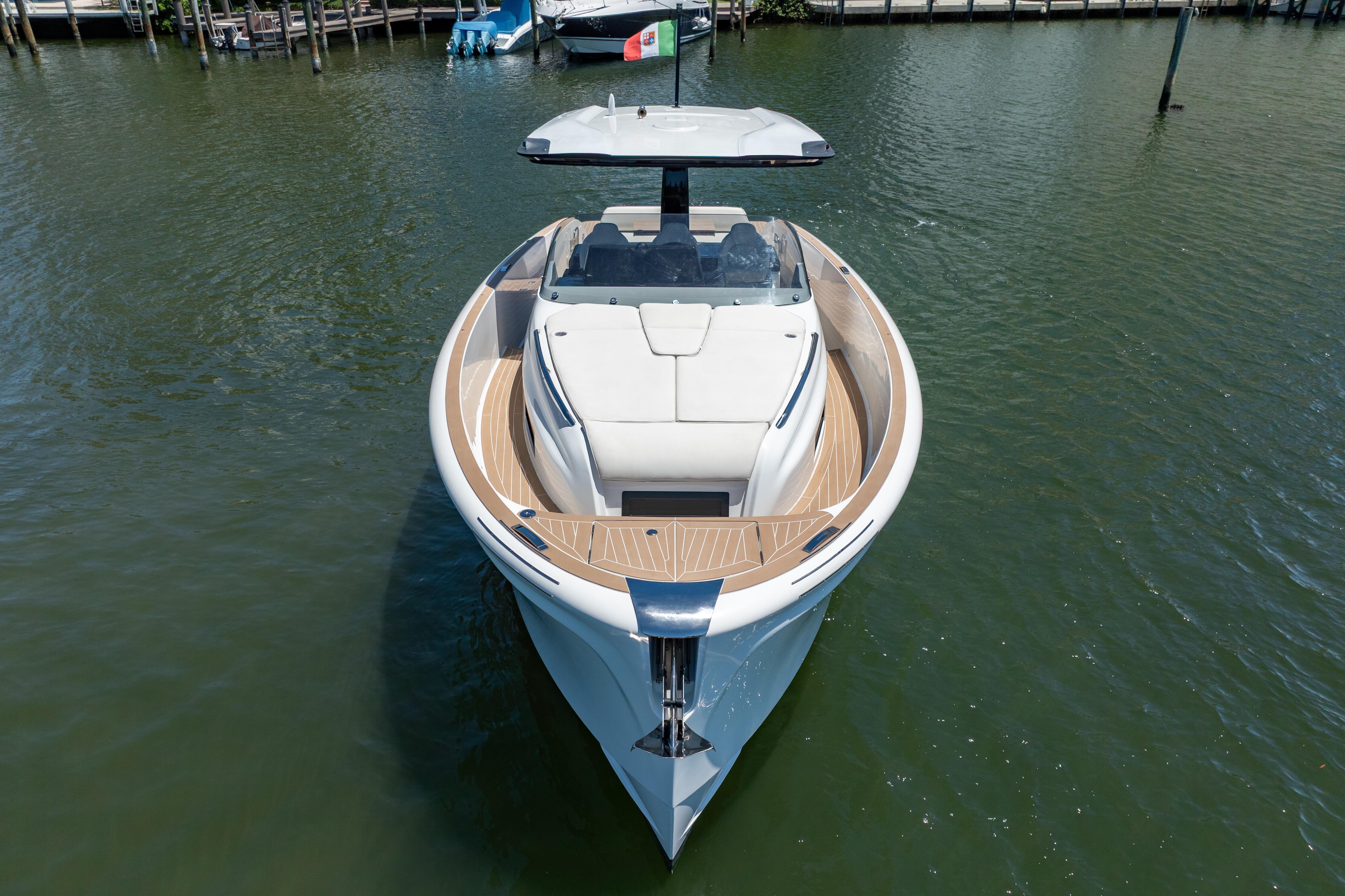 2027 Solaris Power 40 Open yacht on calm water, showcasing sleek design and luxury features.