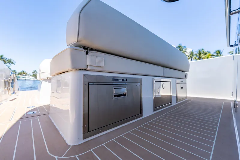  Yacht Photos Pics Luxurious seating and storage on 2027 Solaris Power 40 Open yacht deck.