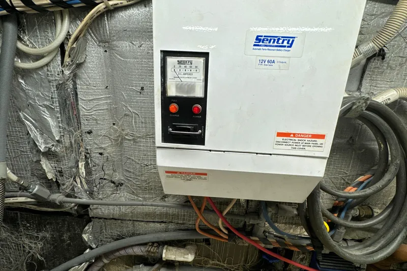 Got One Yacht Photos Pics Ocean Yacht 55 Sportfish 1989 REV Yacht Sales Inc.