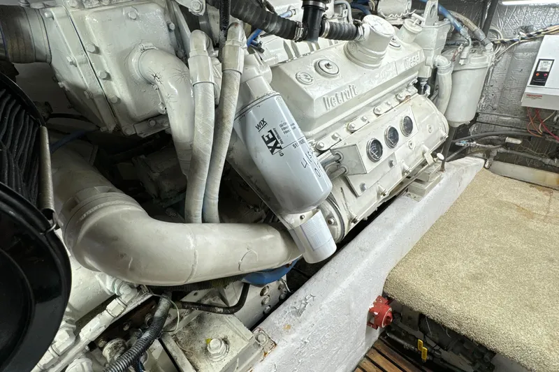 Got One Yacht Photos Pics Ocean Yacht 55 Sportfish 1989 REV Yacht Sales Inc.