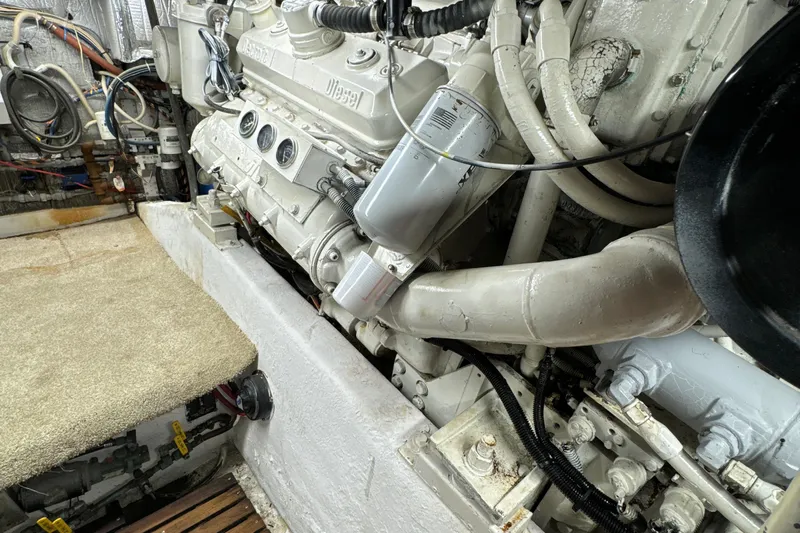 Got One Yacht Photos Pics Ocean Yacht 55 Sportfish 1989 REV Yacht Sales Inc.