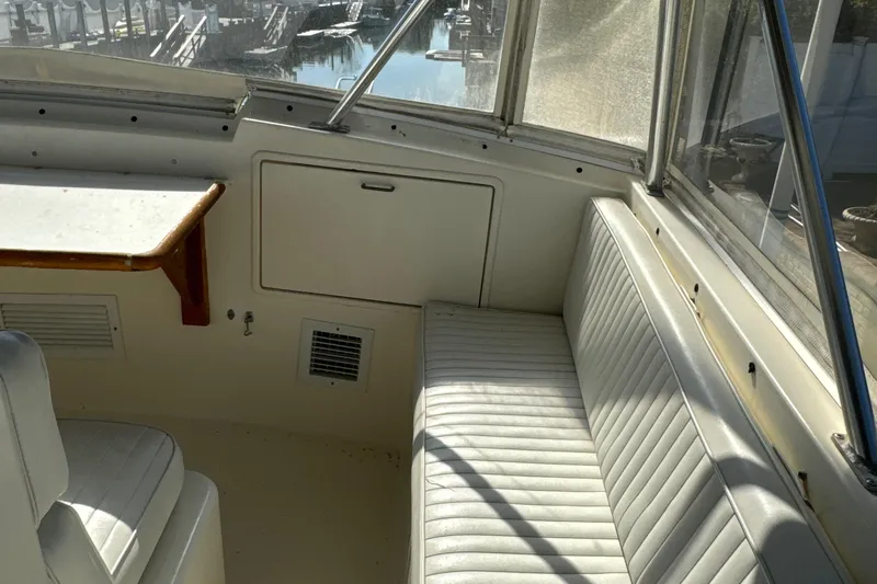 Got One Yacht Photos Pics Ocean Yacht 55 Sportfish 1989 REV Yacht Sales Inc.