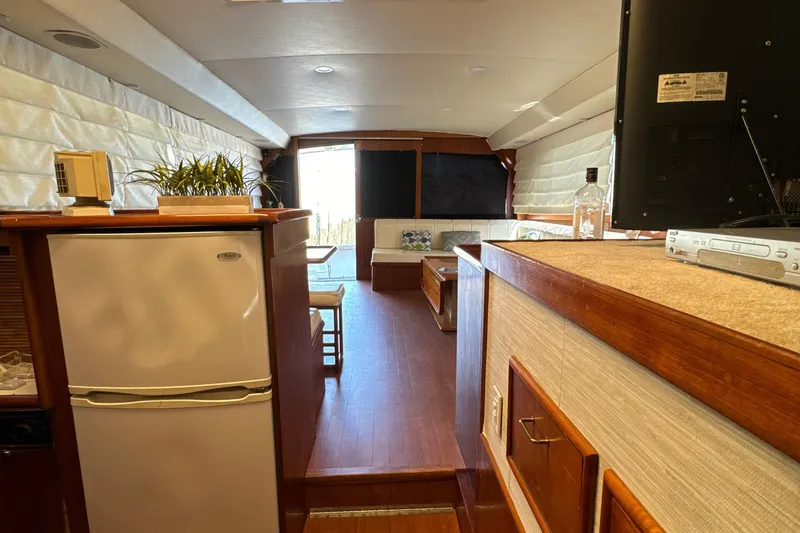 Got One Yacht Photos Pics Ocean Yacht 55 Sportfish 1989 REV Yacht Sales Inc.