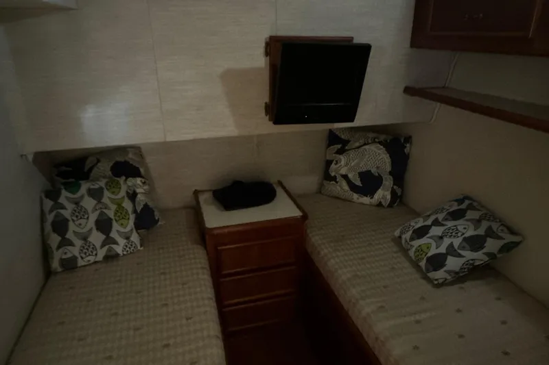 Got One Yacht Photos Pics Ocean Yacht 55 Sportfish 1989 REV Yacht Sales Inc.