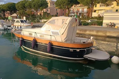2012 Apreamare 28 Cabin