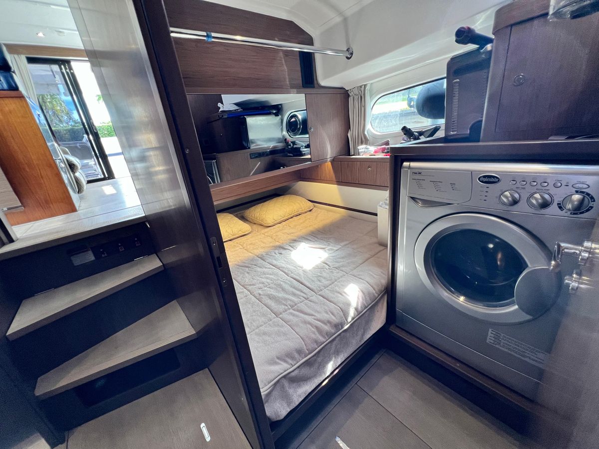 2019 Beneteau 44 