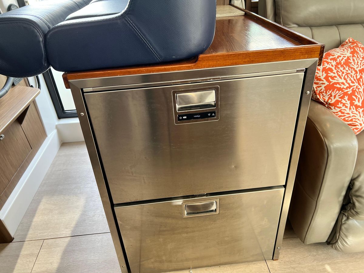 2019 Beneteau 44 