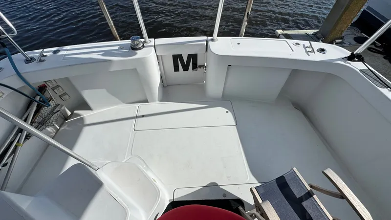 Nomo Yacht Photos Pics 1999 Mainship 350 Aft Sundeck