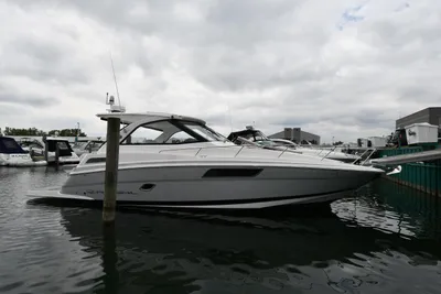 Regal 35 Sport Coupe