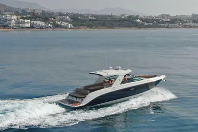 Sea Ray SLX 400