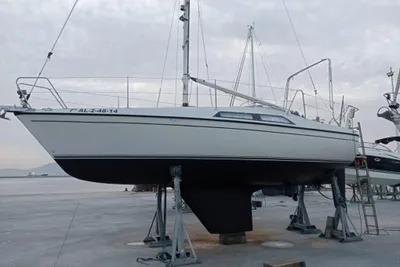 1980 Maxim Yachts 840