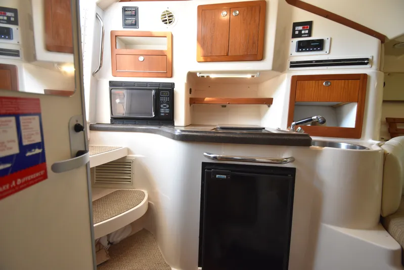 Katherine Leigh III Yacht Photos Pics 