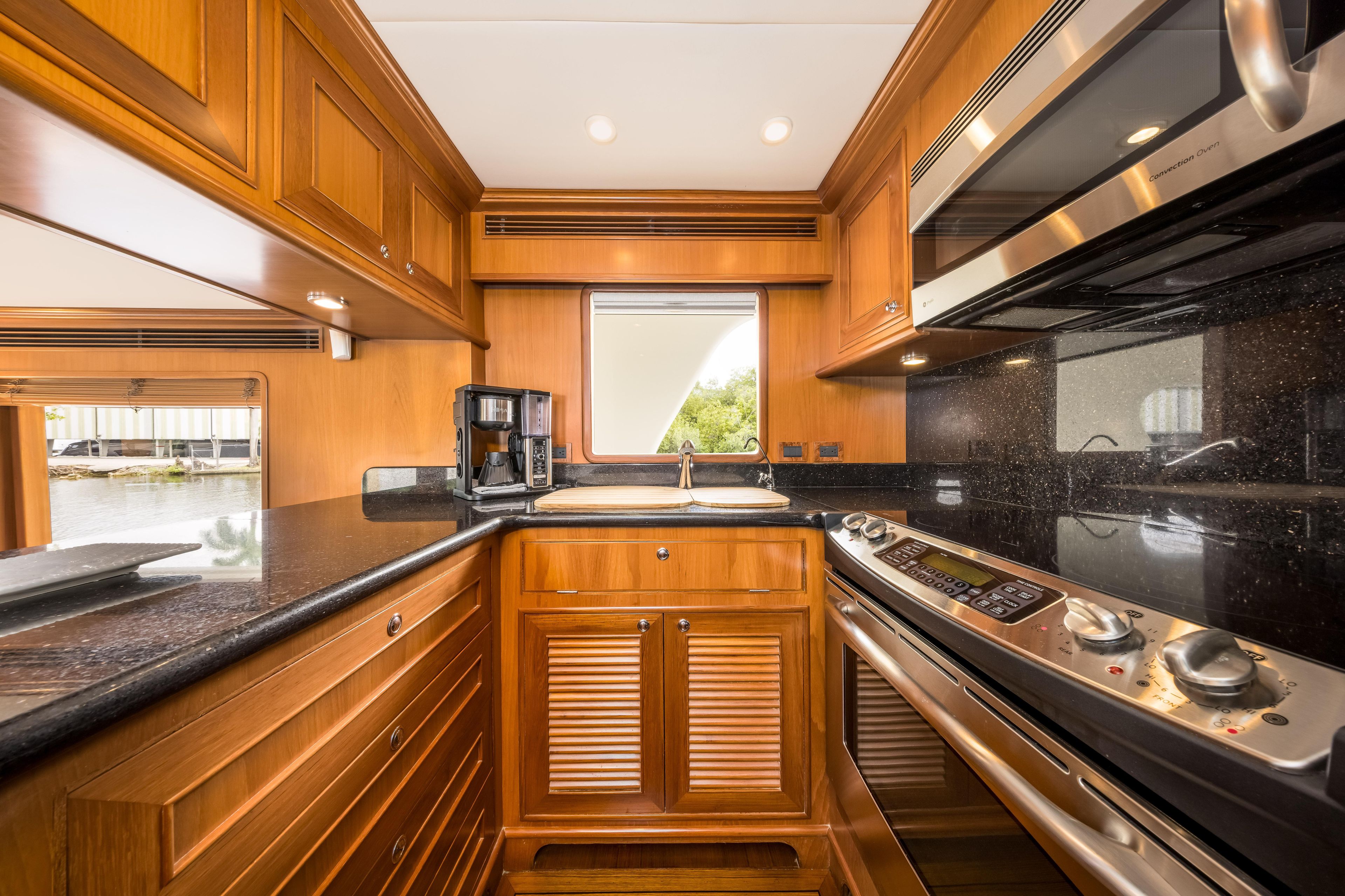 2008 Outer Reef Yachts 65 