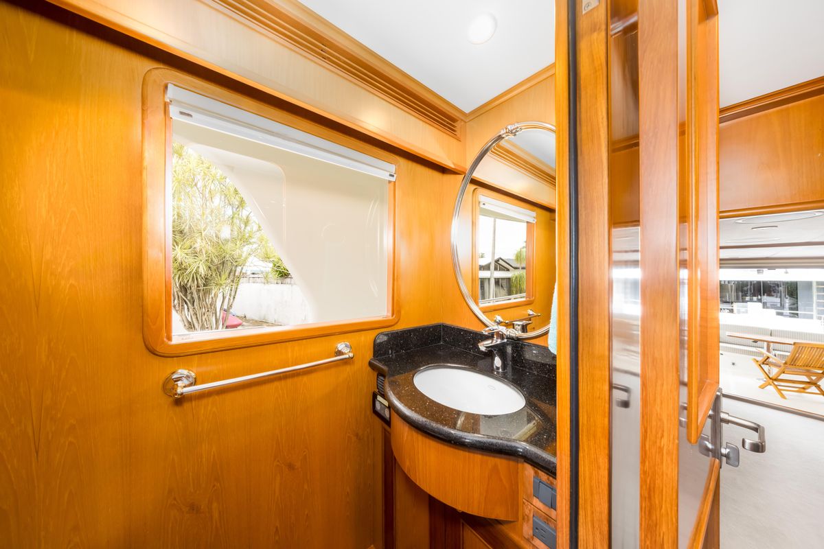 2008 Outer Reef Yachts 65 