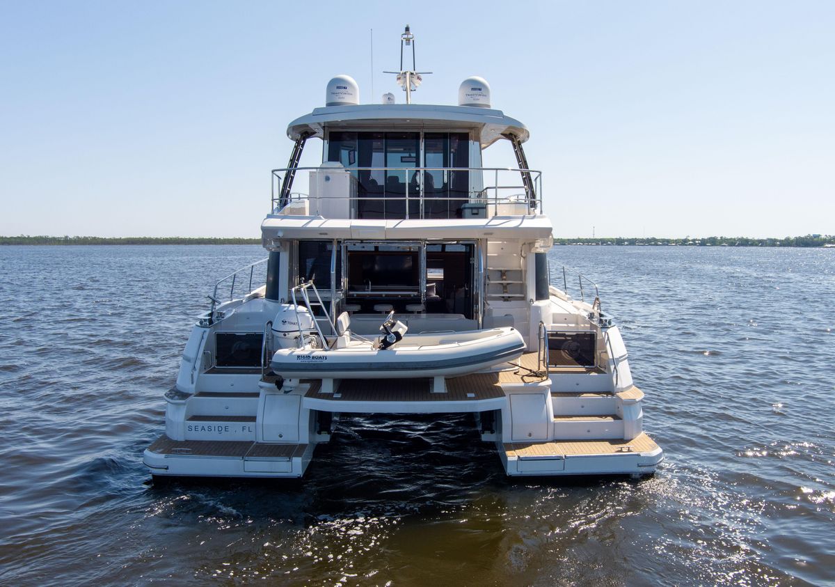 2022 Aquila 54 