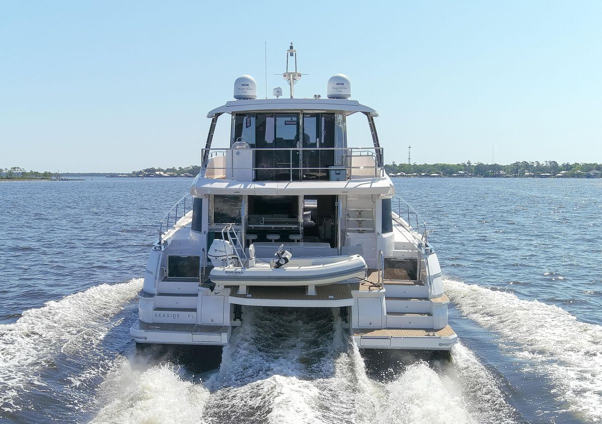2022 Aquila 54 