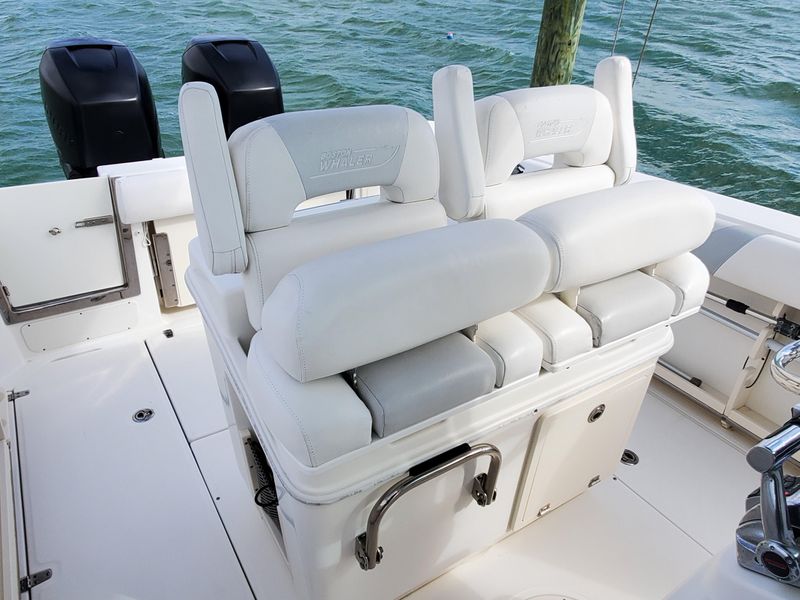 2013 Boston Whaler 280 Outrage
