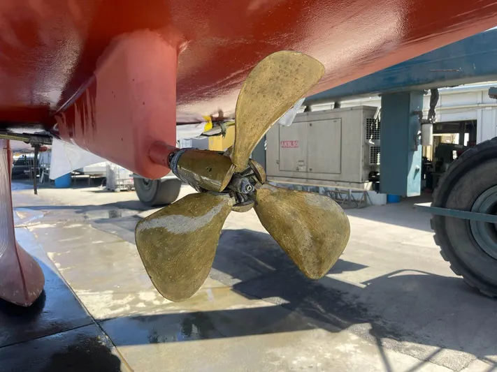 Quella Bella Yacht Photos Pics 