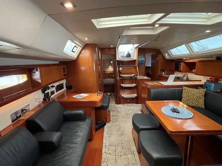 Quella Bella Yacht Photos Pics 