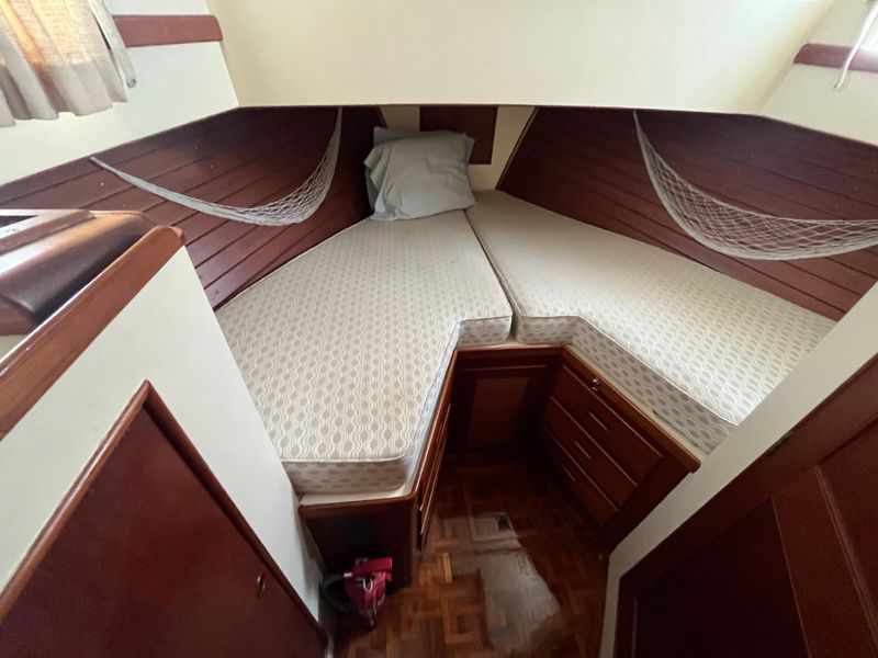 1983 Grand Banks 42 Classic