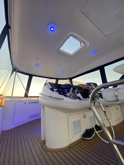 Why Knot Yacht Photos Pics 