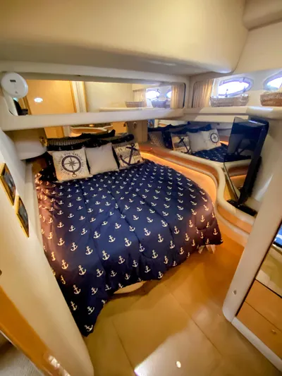 Why Knot Yacht Photos Pics 