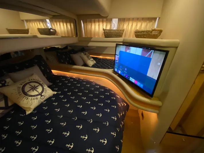 Why Knot Yacht Photos Pics 