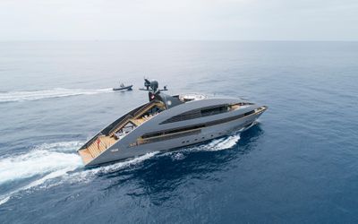 Yacht