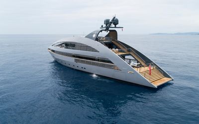 Yacht