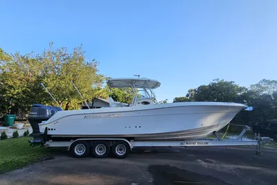 2004 Hydra-Sports 33 Vector