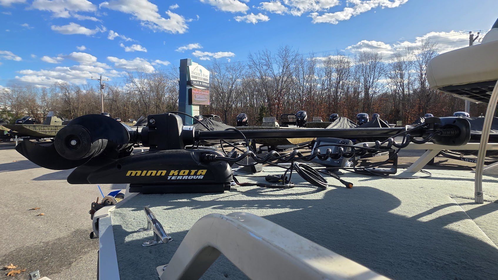 Tracker Party Deck 21