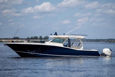 Yacht