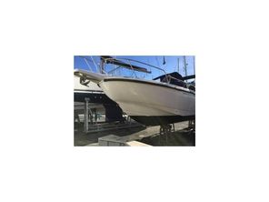 2000 Boston Whaler 26 Outrage
