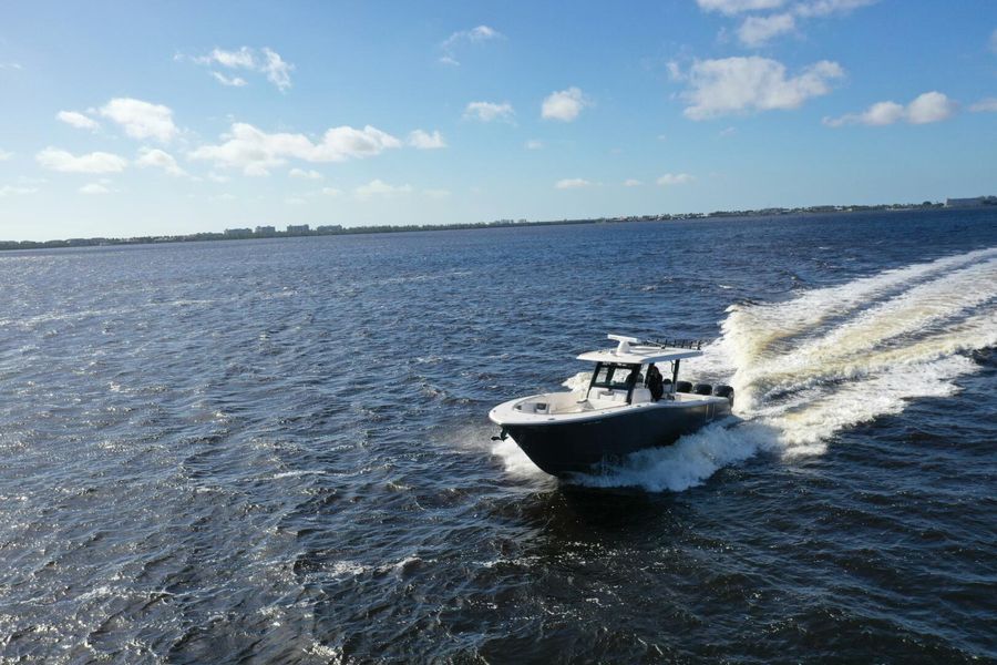 2023 Robalo 360R