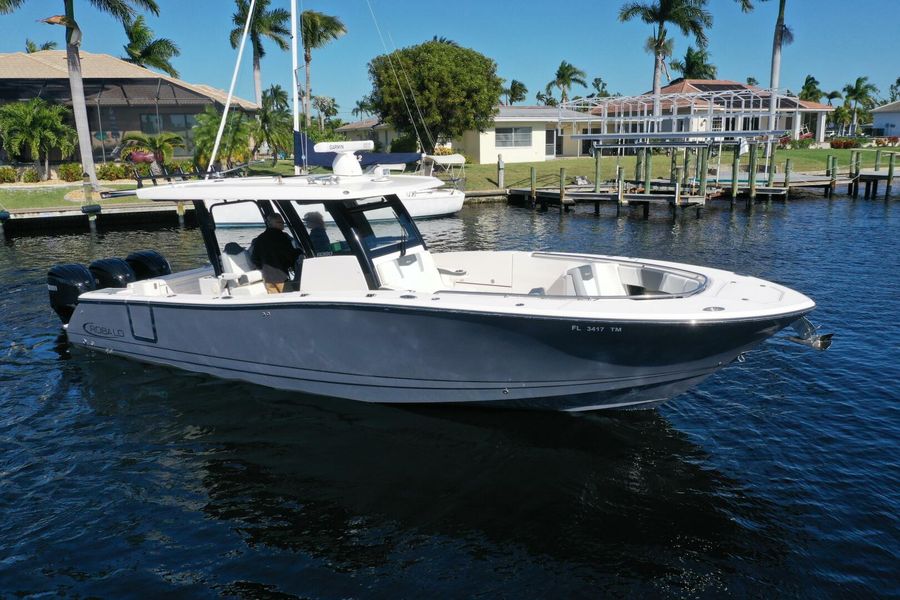 2023 Robalo 360R