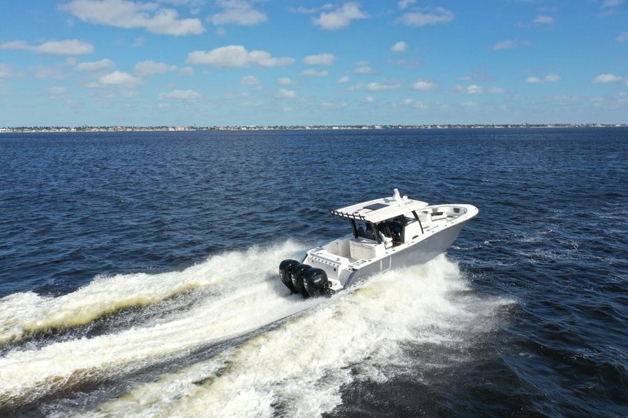 2023 Robalo 360R